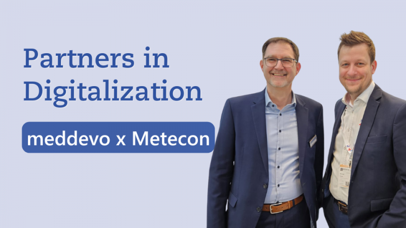 Metecon CEO Alexander Fink (left) and meddevo CEO Michael M. Kania standing side by side, representing their partnership for digital technical documentation.